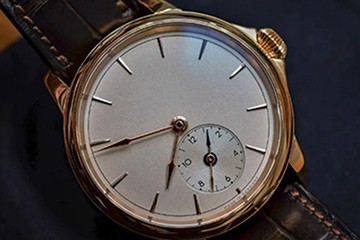 深圳积家官方售后擦油